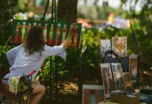 Exciting Events in the Delaware Valley: May 15-17 An artist painting outside